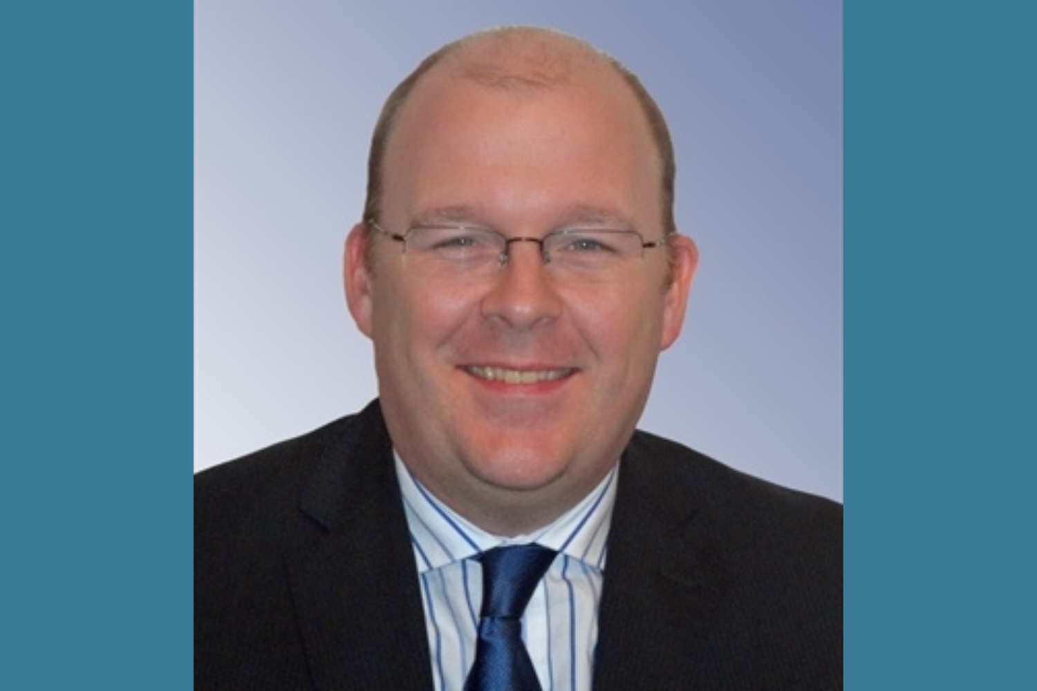 Giles Mooney headshot